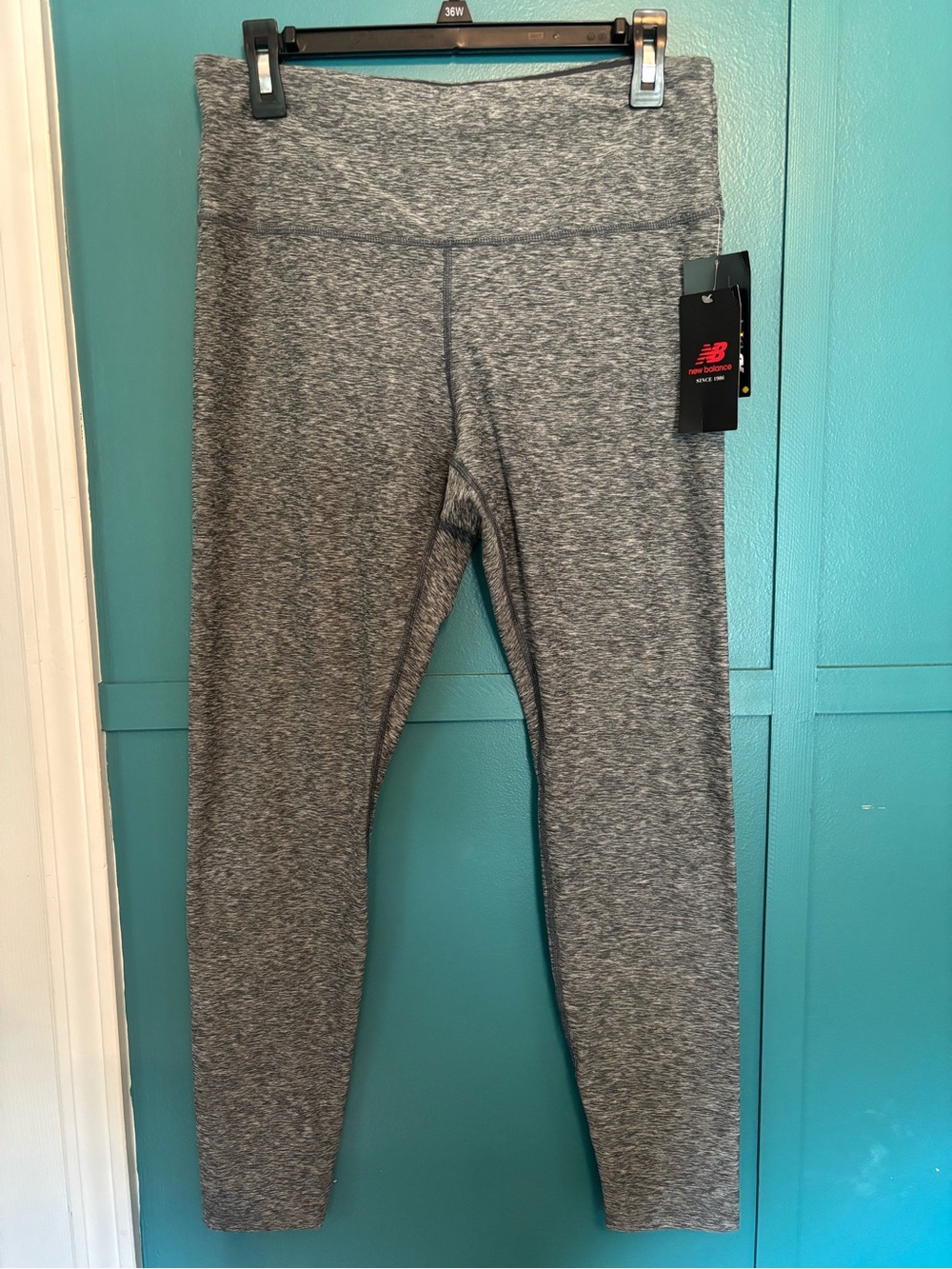 New Balance Gray Heather Performance Leggings Size Large